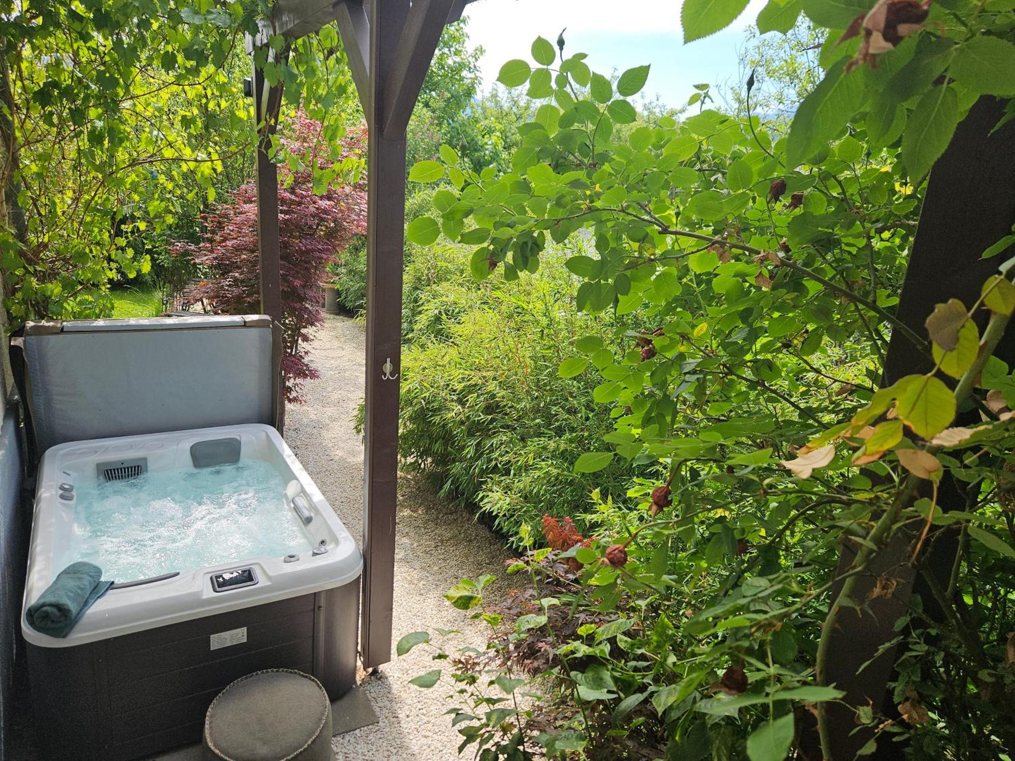 Premium Apartment Mit Privatem Whirlpool, Sauna, Garten Sankt Martin am Grimming Eksteriør bilde